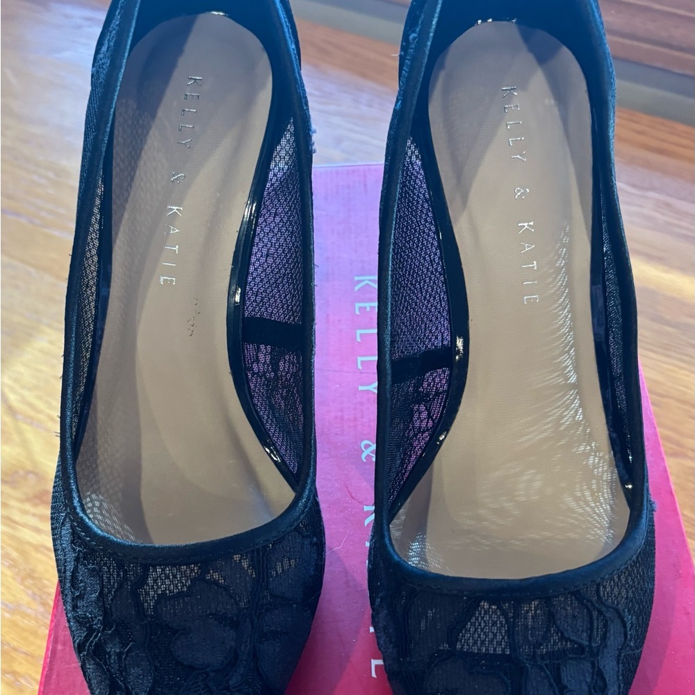 Kelly & Katie Black Lace Heels Elegant Design